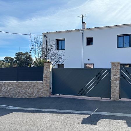 F2/4 Pers Plage-Commerces A Pieds-Parking Prive Saint Aygulf Exterior photo